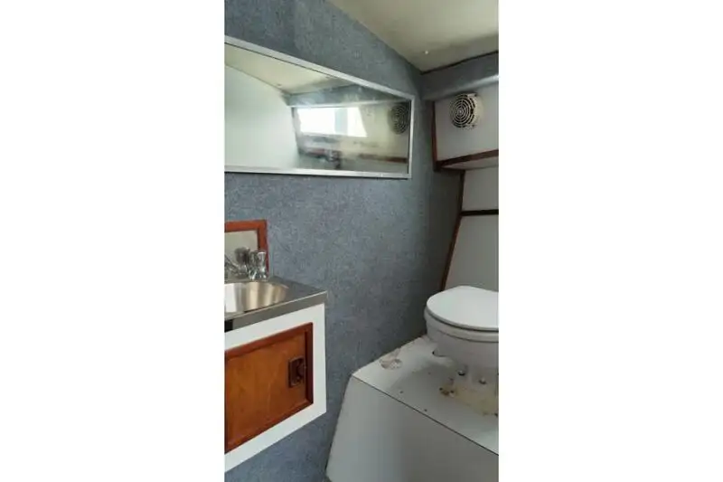 Bateaux de travail à vendre