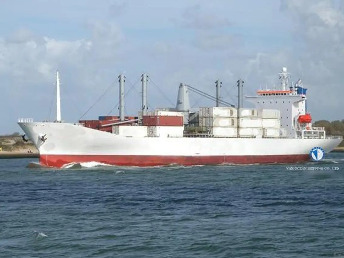 Navire frigorifique à vendre