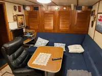 Bateau patrouilleur à vendre