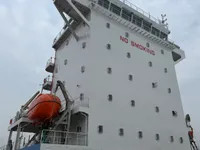 Navire porte-conteneurs à vendre