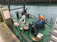 Bateaux de travail à vendre