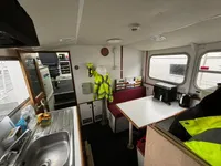 Navire d'arpentage à vendre