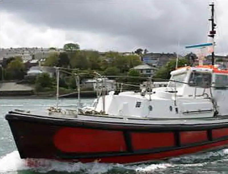Bateau pilote à vendre
