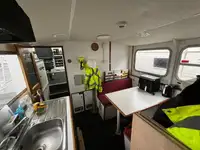 Navire d'arpentage à vendre