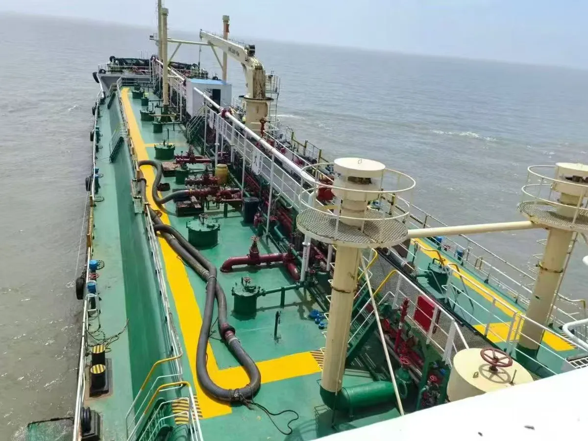 Pétrolier / chimiquier à vendre