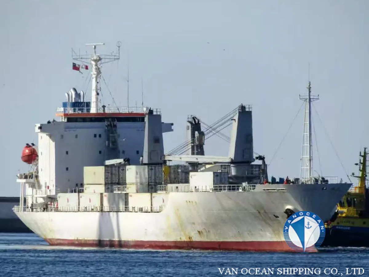Navire frigorifique à vendre