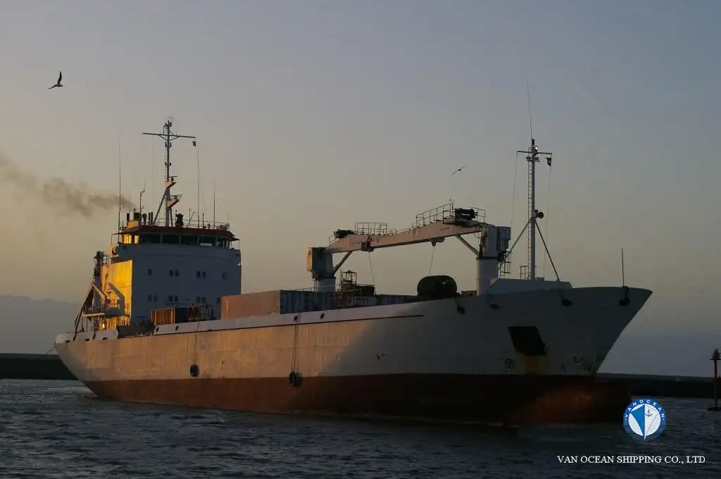 Navire frigorifique à vendre