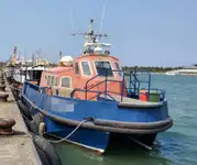 Bateau de transport d'équipage à vendre