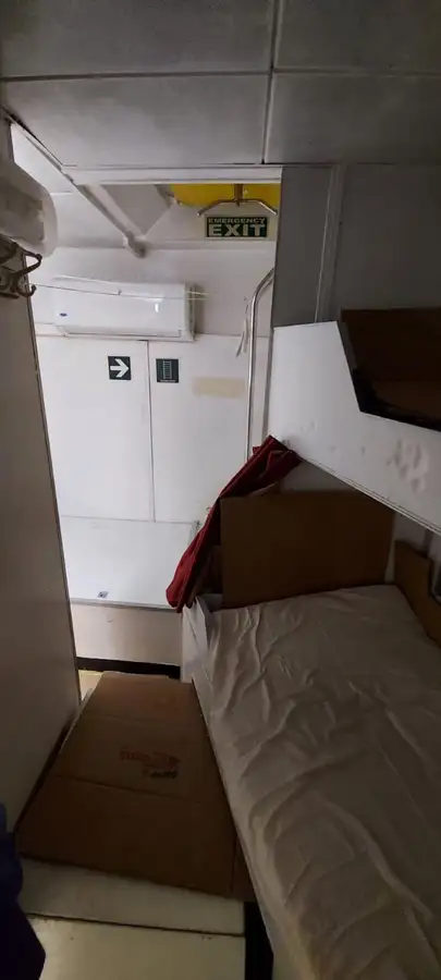 Bateau de transport d'équipage à vendre