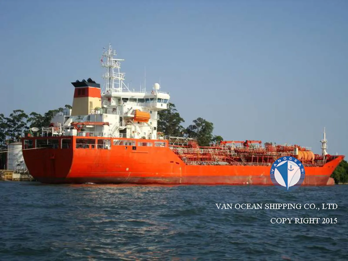 Pétrolier / chimiquier à vendre