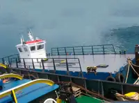 Bateaux de travail à vendre
