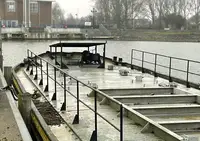 Ponton à vendre