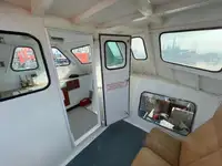 Navire porte-conteneurs à vendre