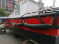 Bateaux de travail à vendre