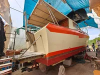 Bateaux de travail à vendre
