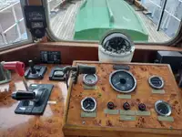 Bateau pilote à vendre