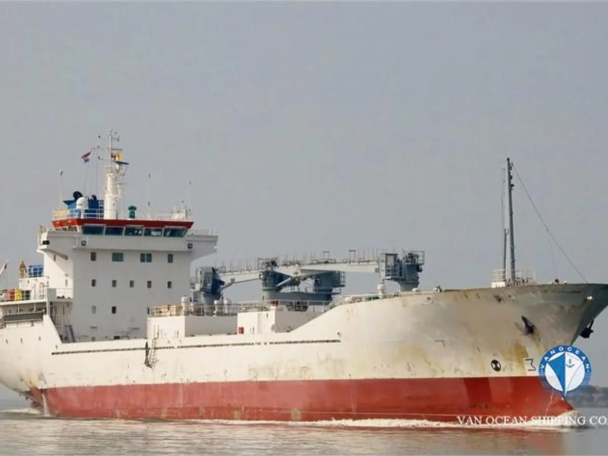 Navire frigorifique à vendre