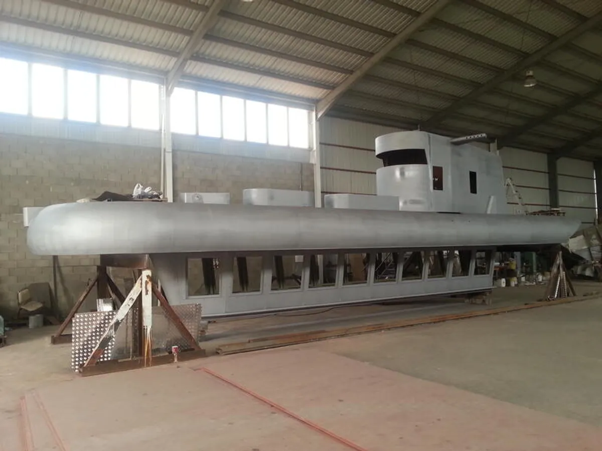 Bateau de tourisme à vendre