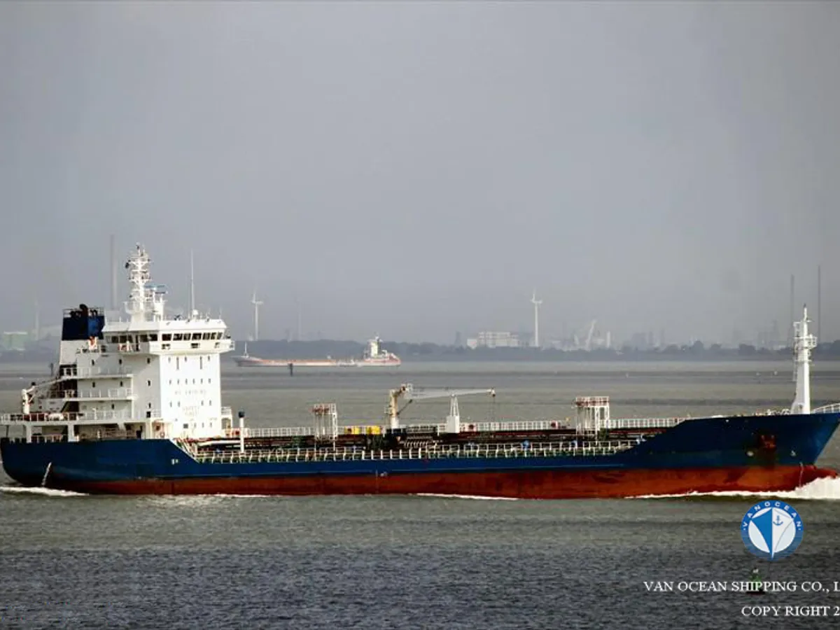 Pétrolier / chimiquier à vendre