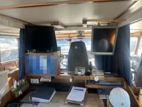 Bateau patrouilleur à vendre