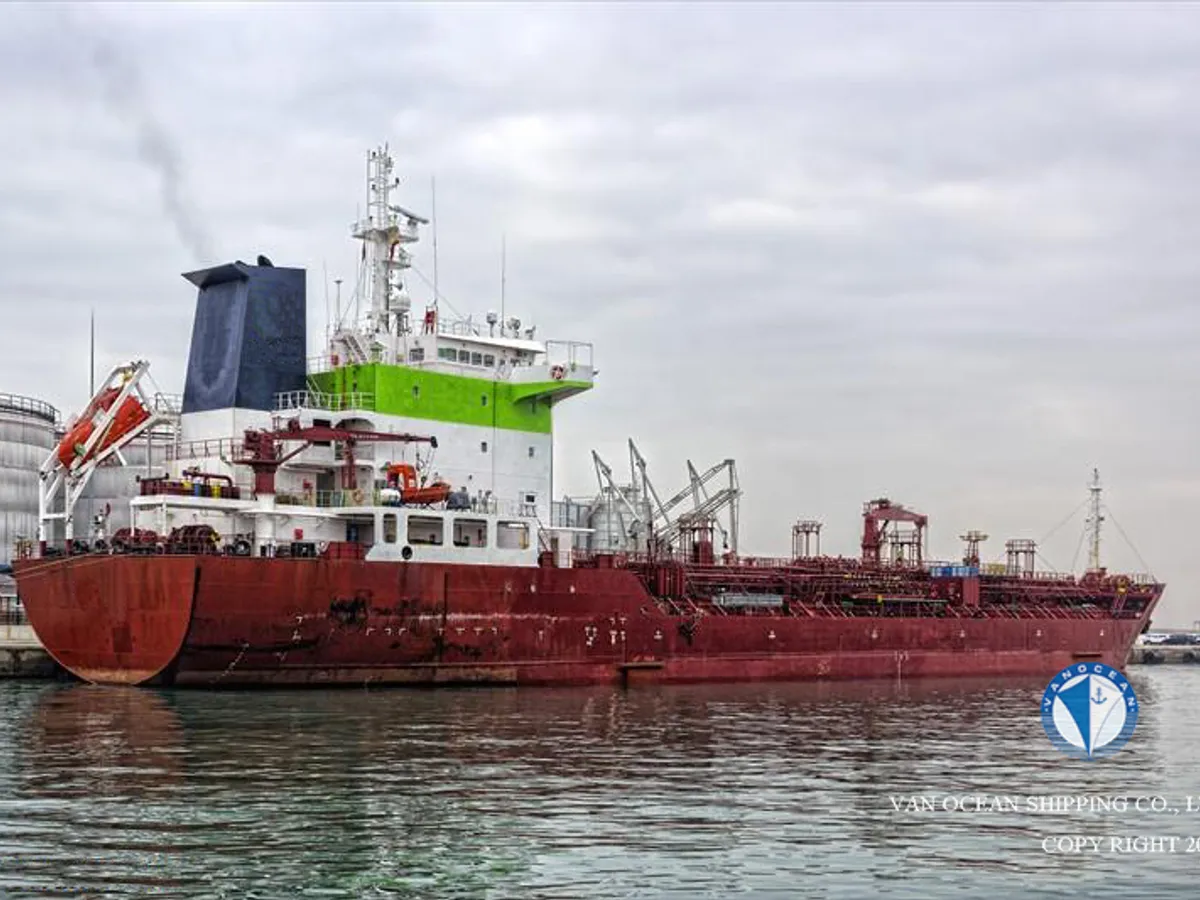 Pétrolier / chimiquier à vendre