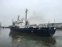 Navire d'arpentage à vendre