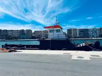 Bateaux de travail à vendre