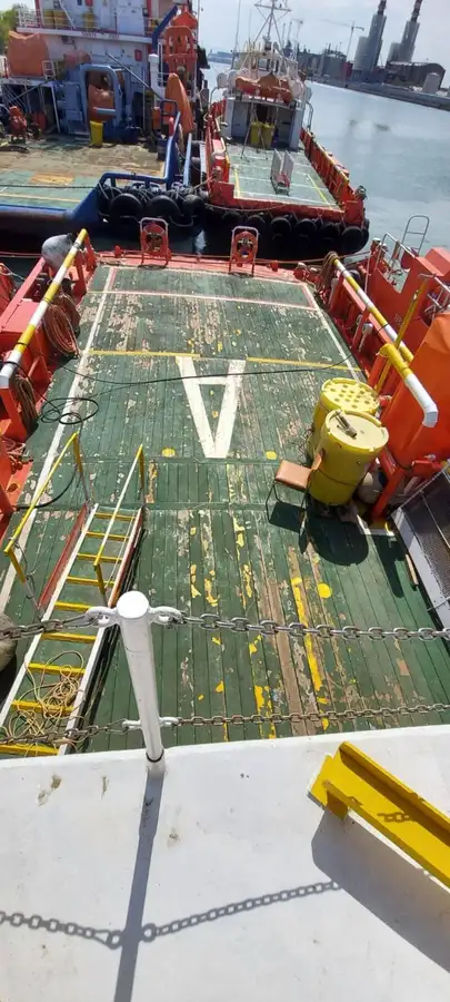 Bateau de transport d'équipage à vendre