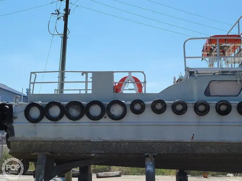 Bateau de transport d'équipage à vendre