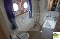 Navire d'arpentage à vendre