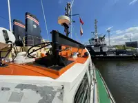 Bateau pilote à vendre