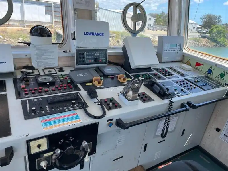 Bateaux de travail à vendre
