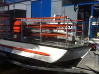 Bateaux de travail à vendre