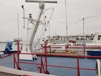 Navire d'arpentage à vendre