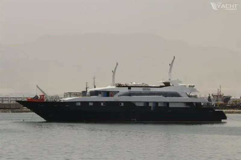 Navire de passagers à vendre