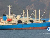 Navire frigorifique à vendre