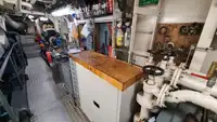 Navire d'approvisionnement à vendre