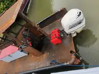 Bateaux de travail à vendre