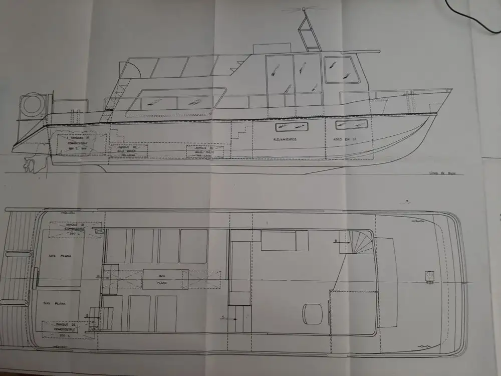 Bateau de transport d'équipage à vendre