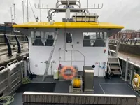 Bateaux de travail à vendre