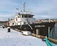 Navire d'arpentage à vendre
