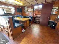 Chalutier à vendre