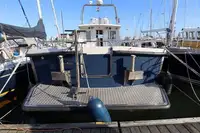 Bateau patrouilleur à vendre