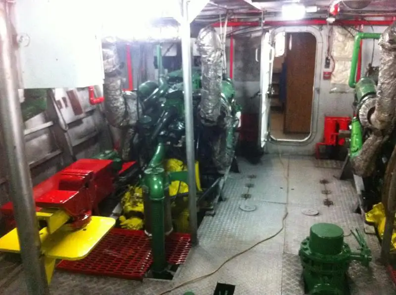 Bateau de transport d'équipage à vendre