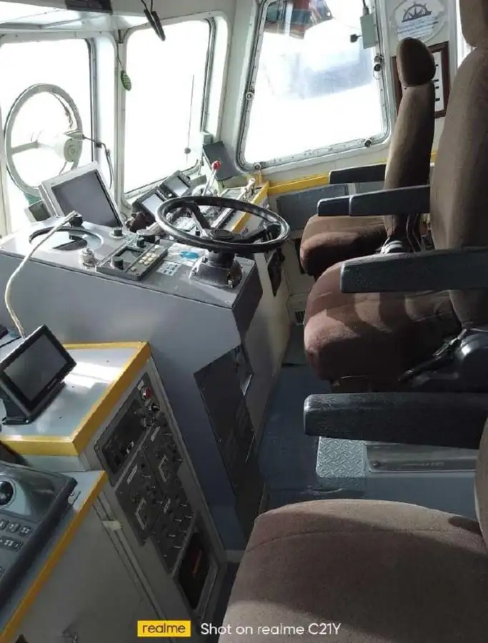 Bateau pilote à vendre