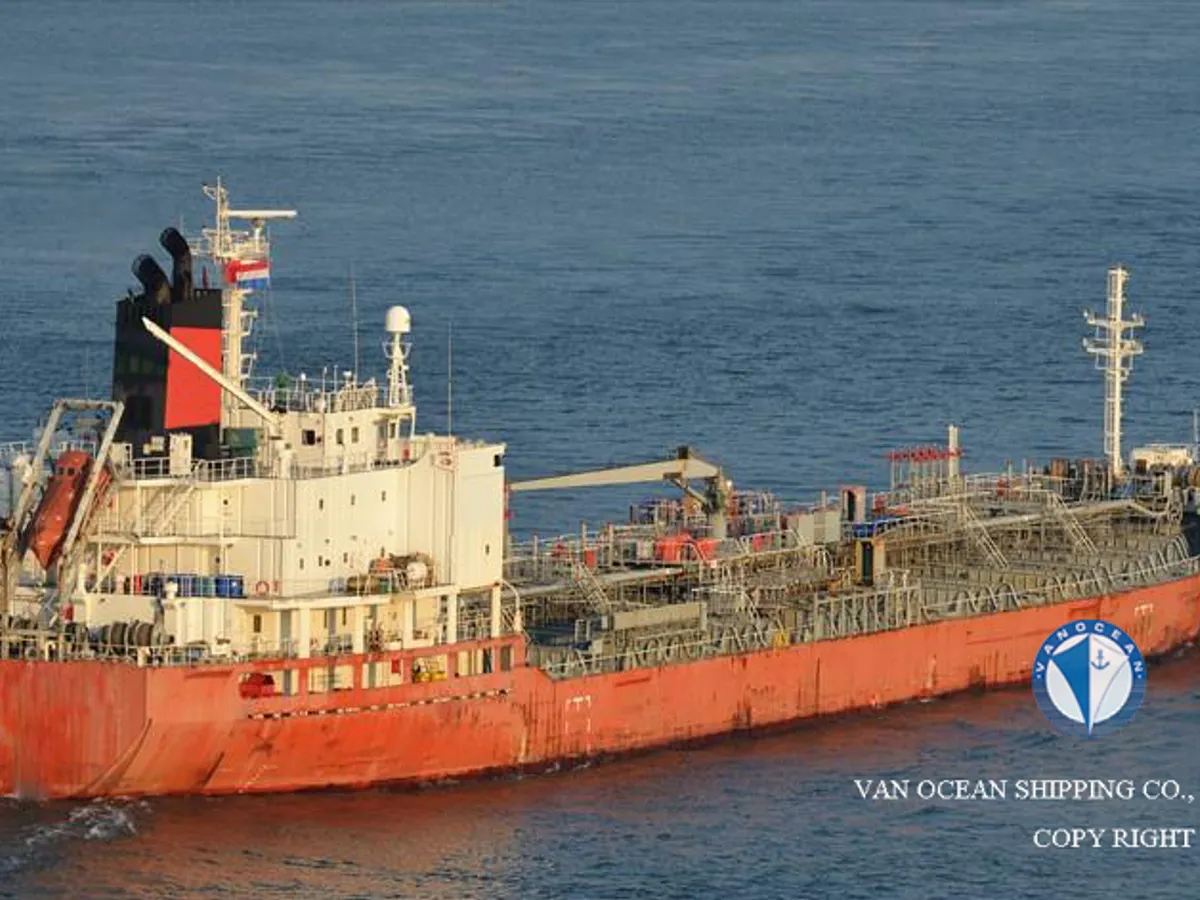 Pétrolier / chimiquier à vendre