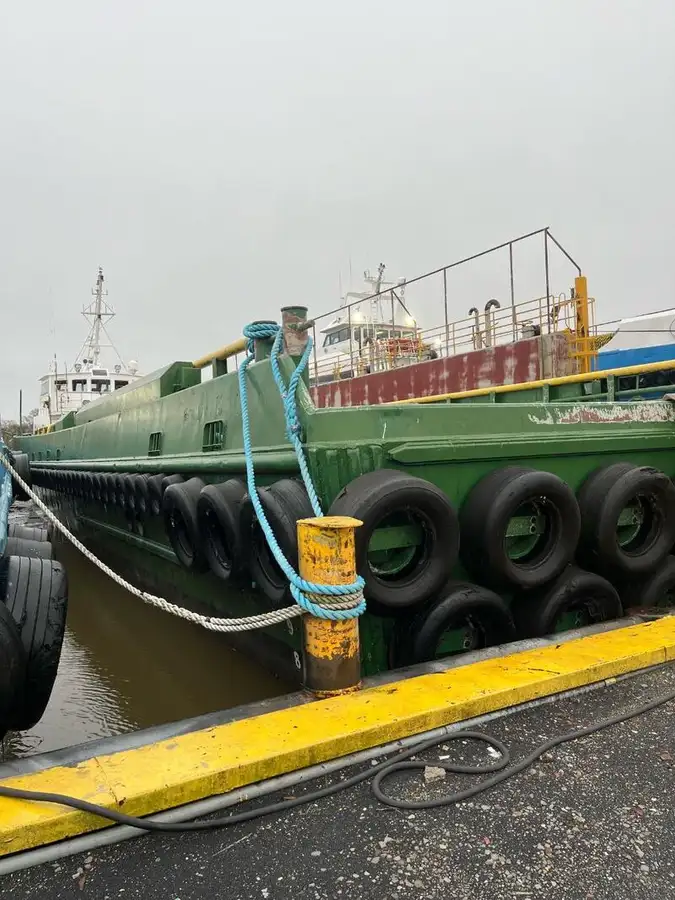 Bateau de transport d'équipage à vendre