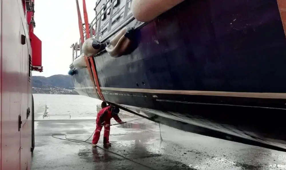 Bateaux de travail à vendre