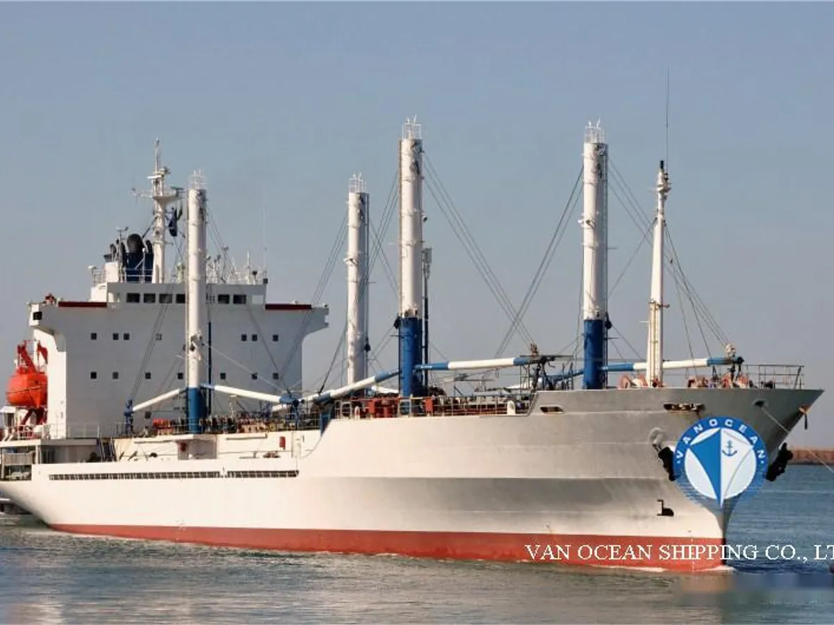Navire frigorifique à vendre