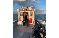 Bateaux de travail à vendre
